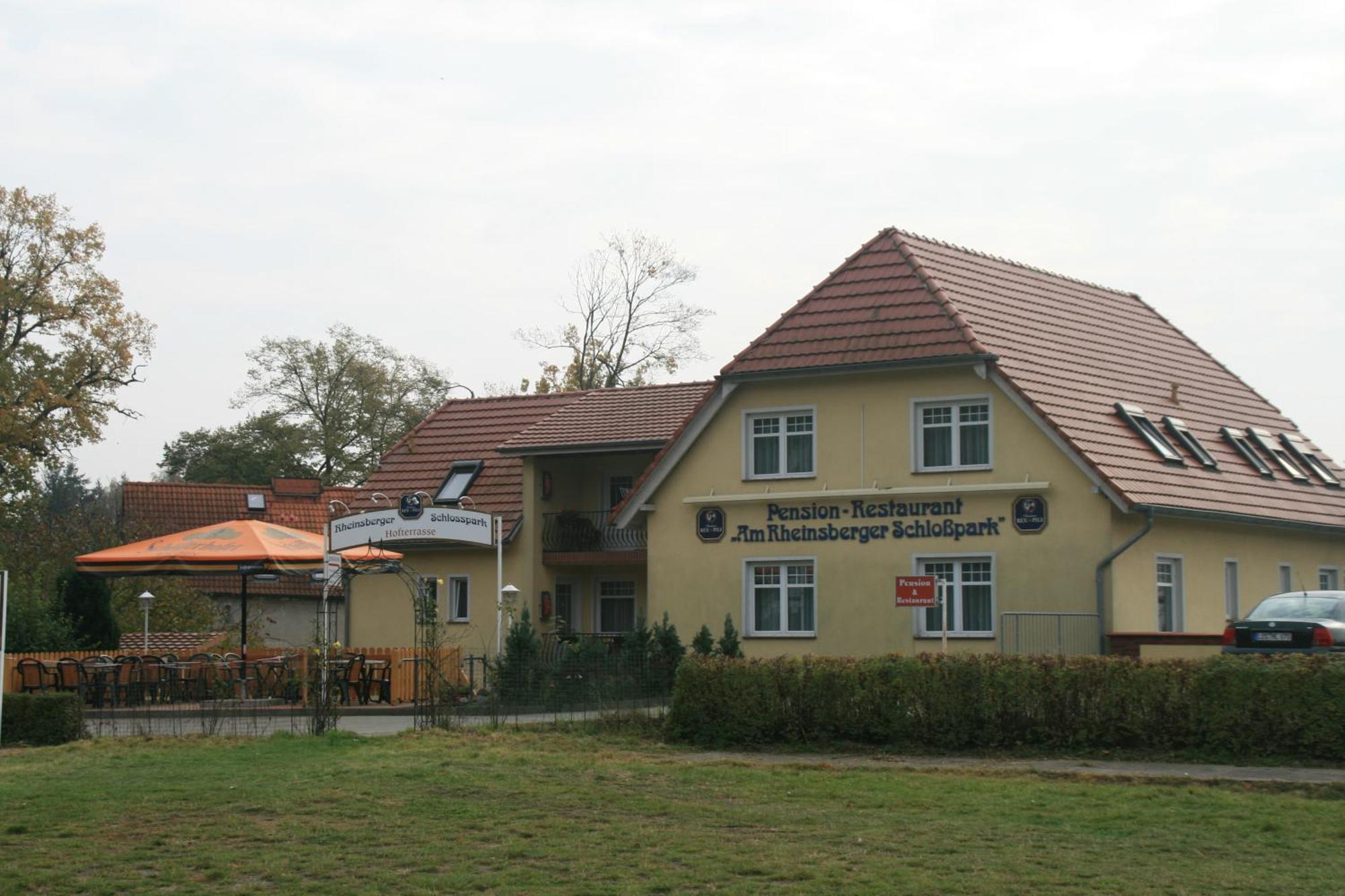 Pension Am Rheinsberger Schlosspark Екстер'єр фото